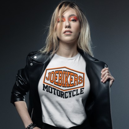 Tous nos modèles de tee shirts moto femme sur French T-shirt !